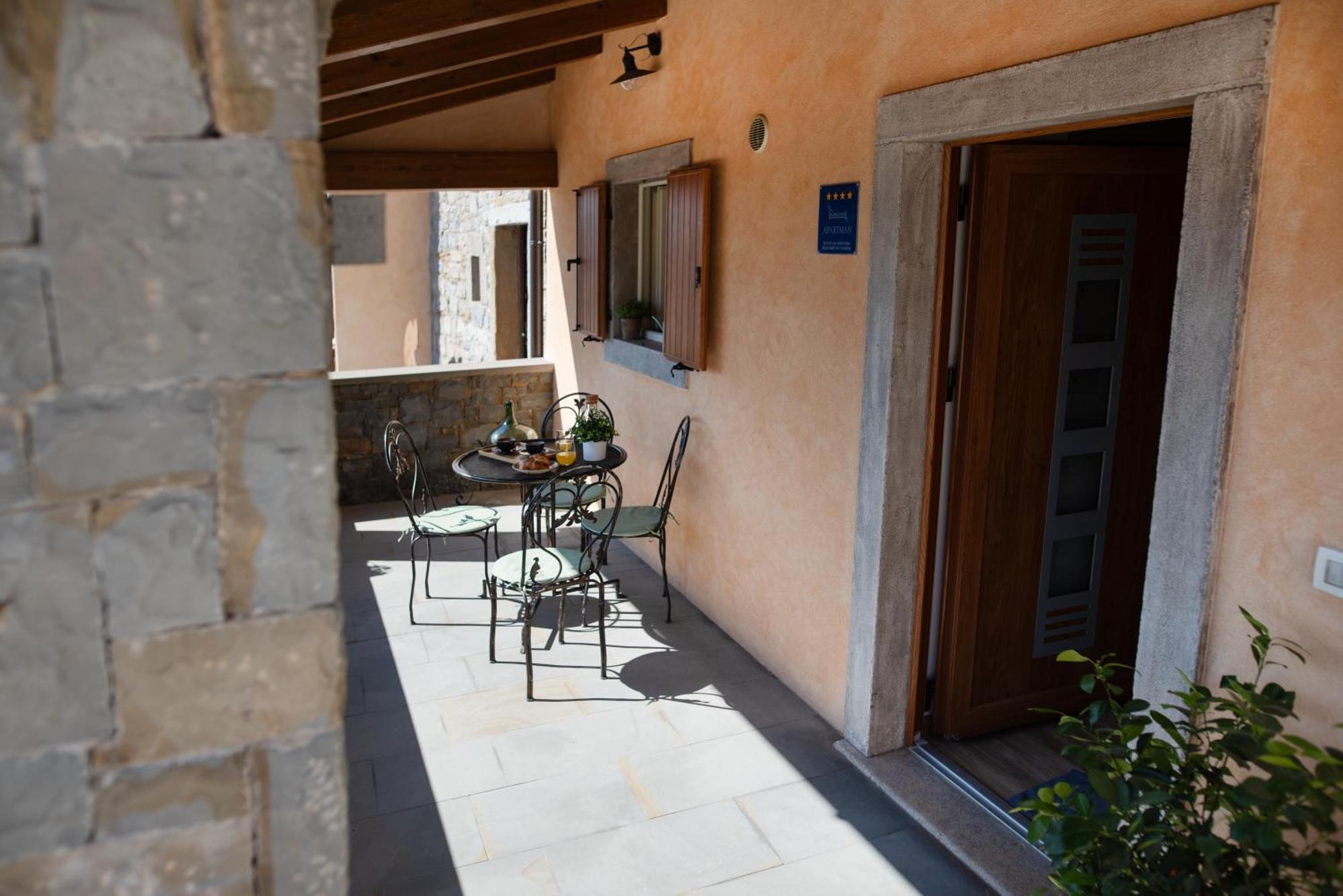 Truffle House Karlic Apartman Buzet Kültér fotó